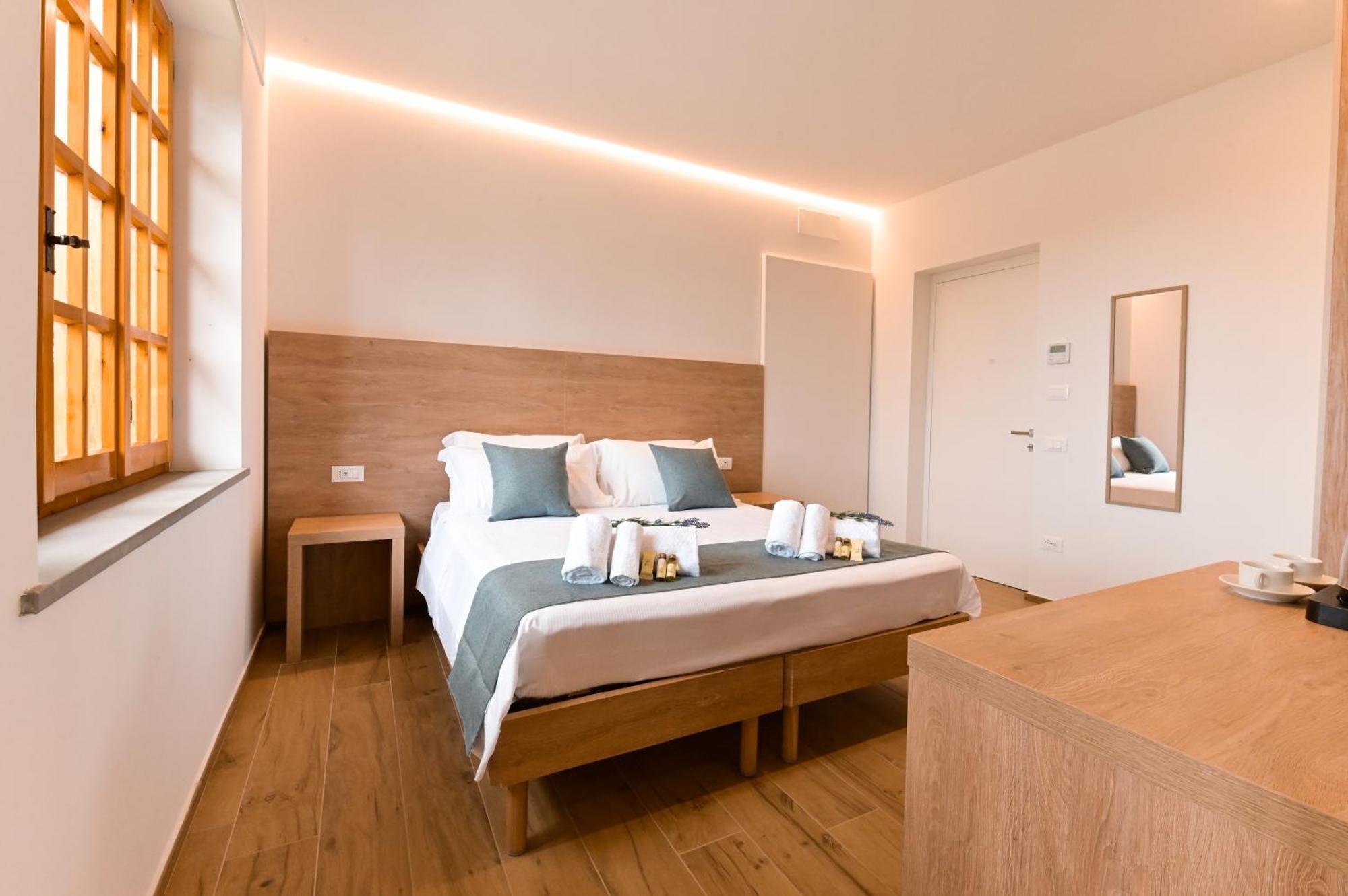 Villa Lucilla - B&B Rooms And Pool Potenza Picena Exterior foto