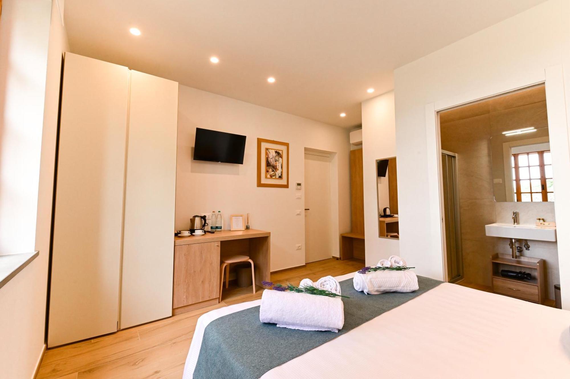 Villa Lucilla - B&B Rooms And Pool Potenza Picena Exterior foto